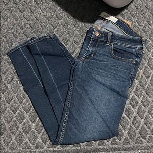 Hollister Women's Dark Blue Skinny Jeans